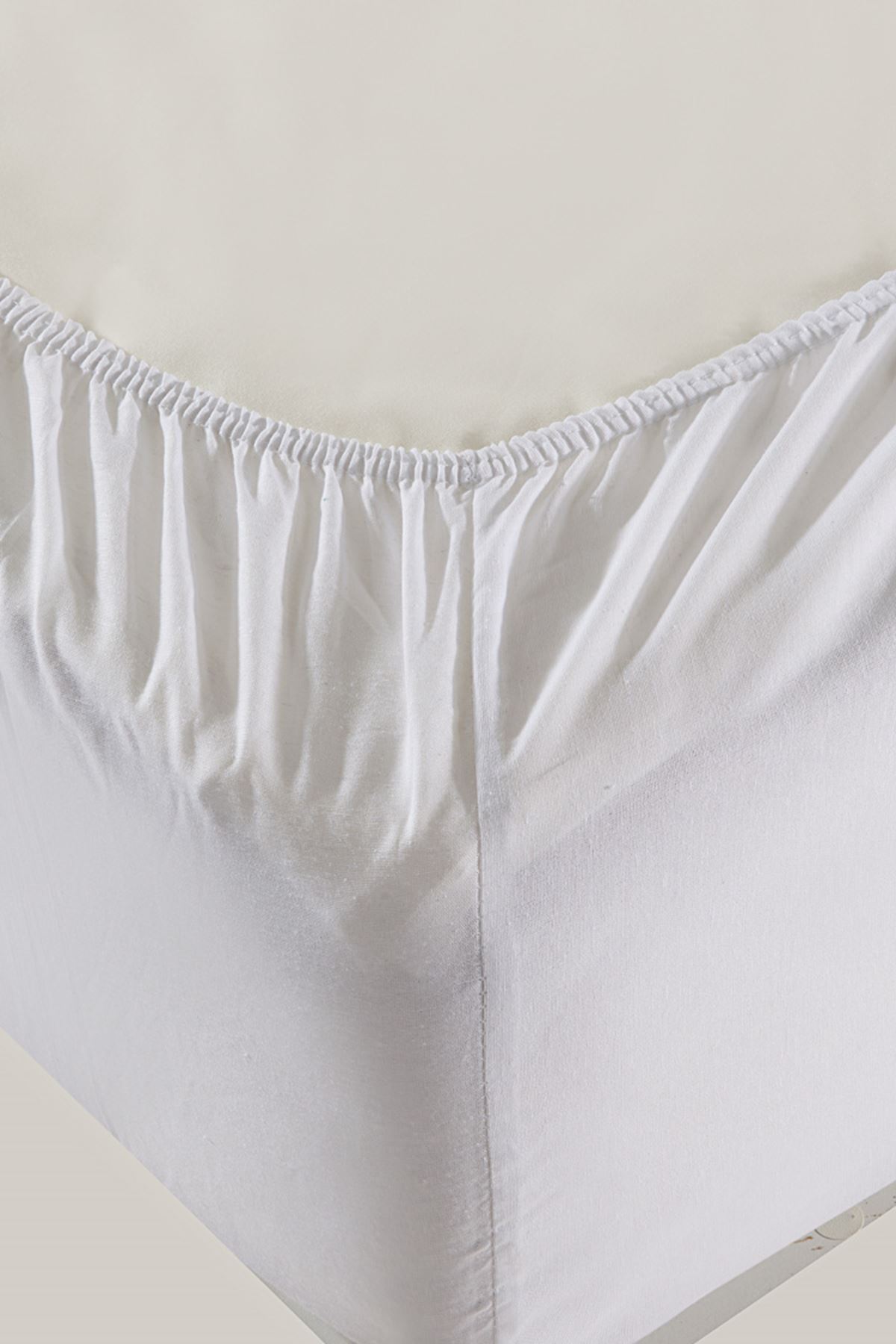 Aytunç Lisa Lastikli Fitted Beyaz Renk Çift Kişilik Yastıklı Çarşaf Seti