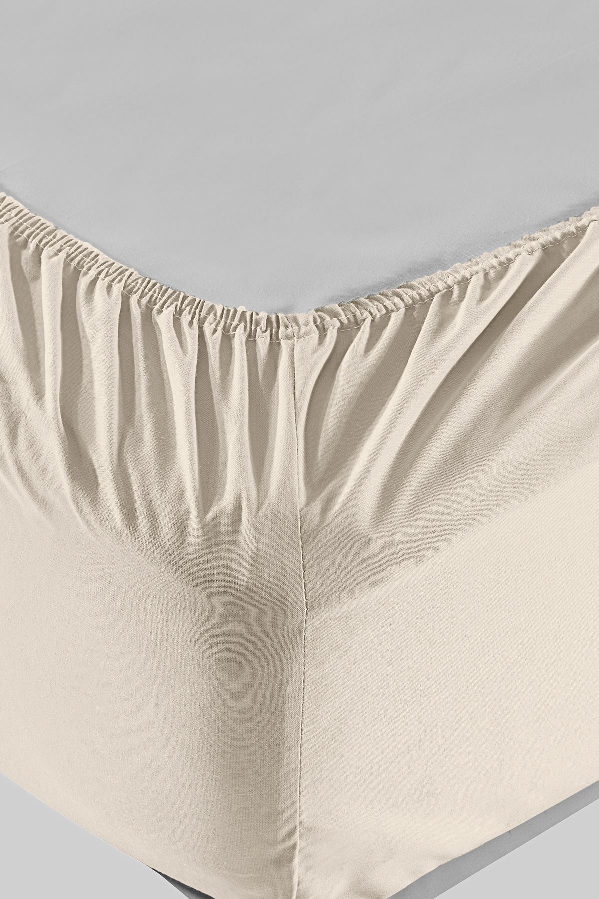 Aytunç Lisa Lastikli Fitted Krem Renk Çift Kişilik Yastıklı Çarşaf Seti