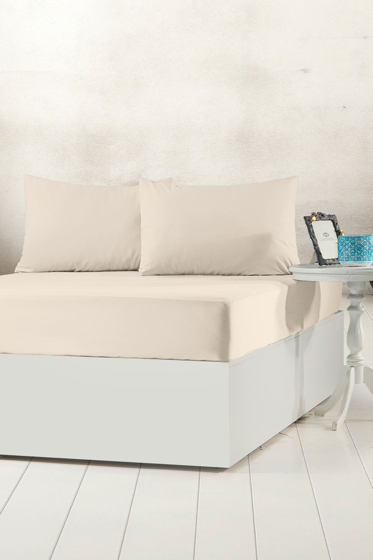 Aytunç Lisa Lastikli Fitted Krem Renk Çift Kişilik Yastıklı Çarşaf Seti