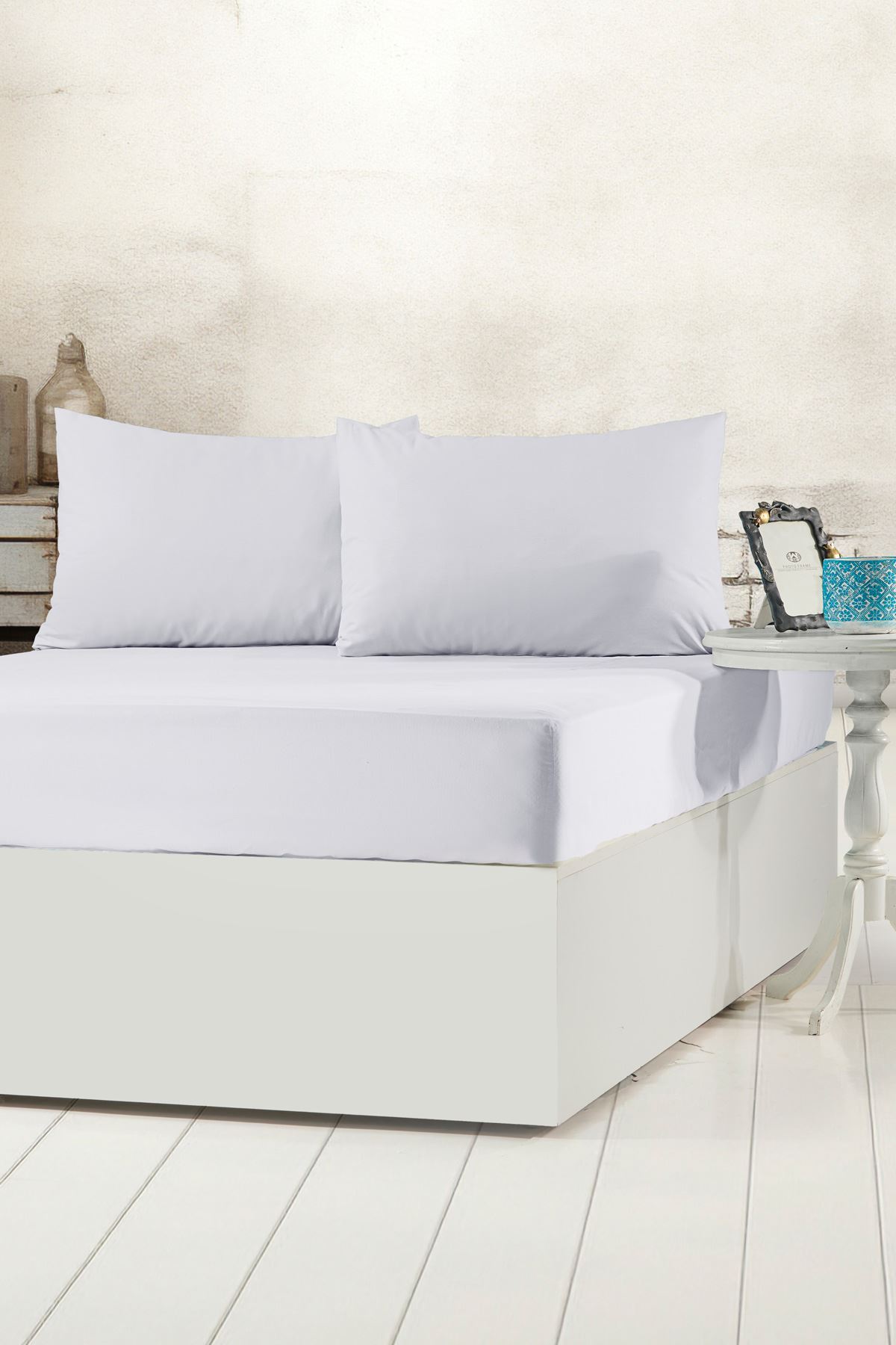 Aytunç Lisa Lastikli Fitted Beyaz Renk Çift Kişilik Yastıklı Çarşaf Seti