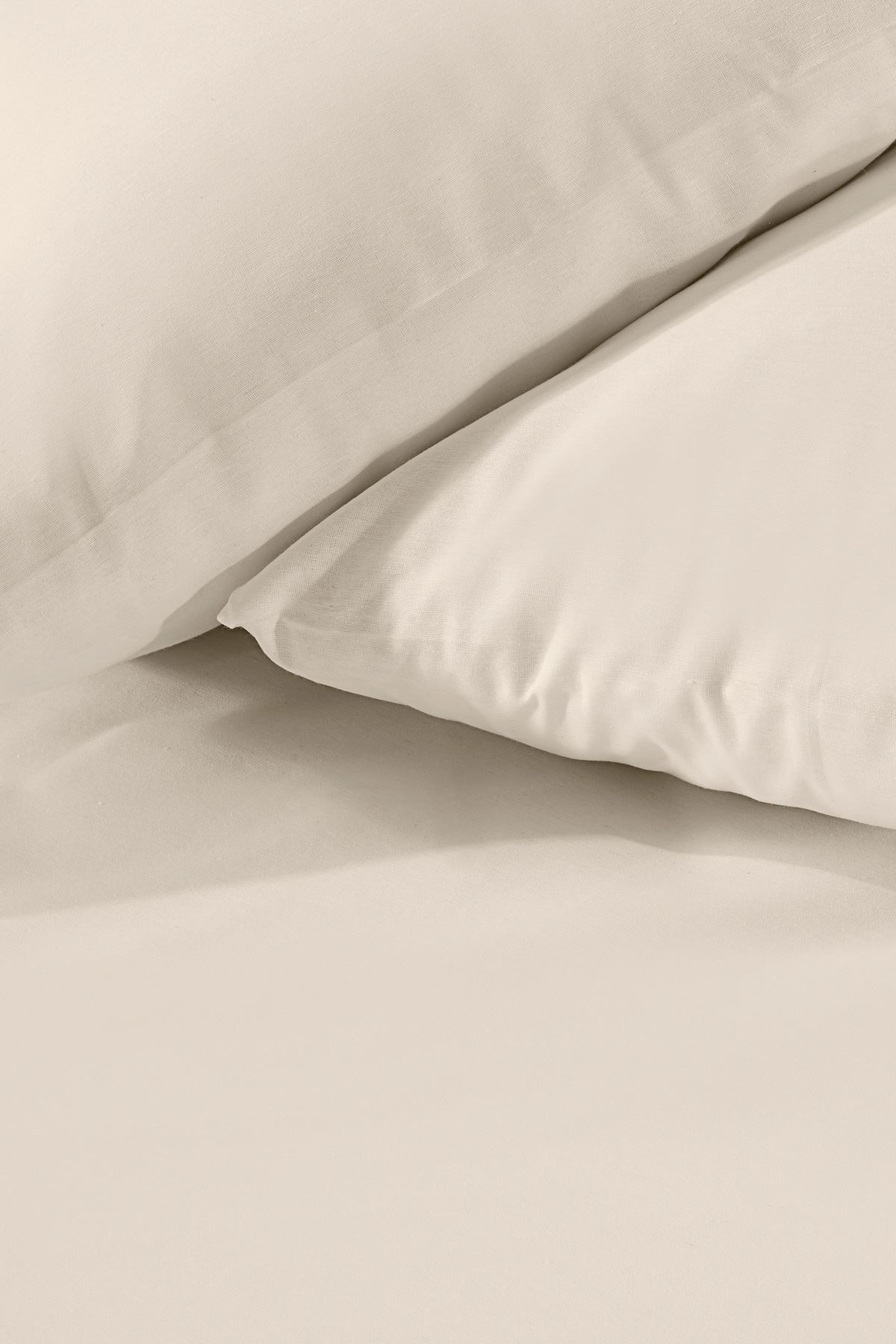 Aytunç Lisa Lastikli Fitted Krem Renk Çift Kişilik Yastıklı Çarşaf Seti